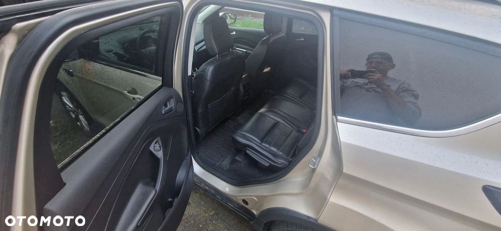 Ford Escape 2.0 EcoBoost AWD Titanium - 12
