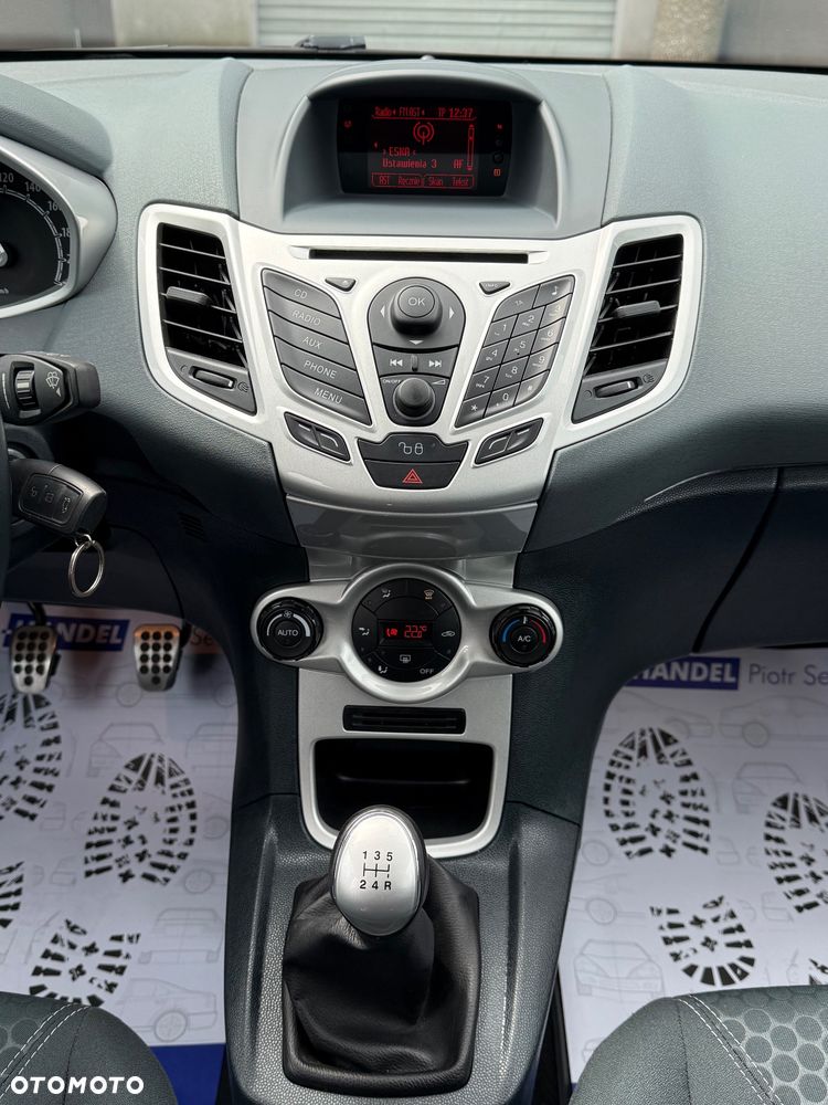 Ford Fiesta 1.25 Titanium - 25