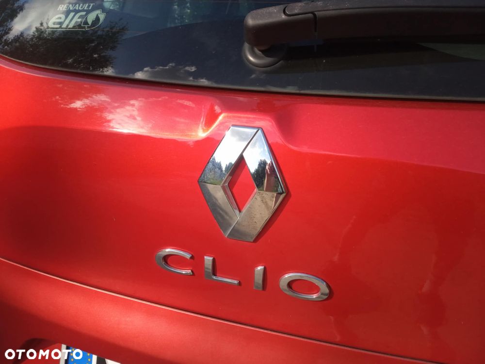 Renault Clio 1.2 16V Limited Plus - 11