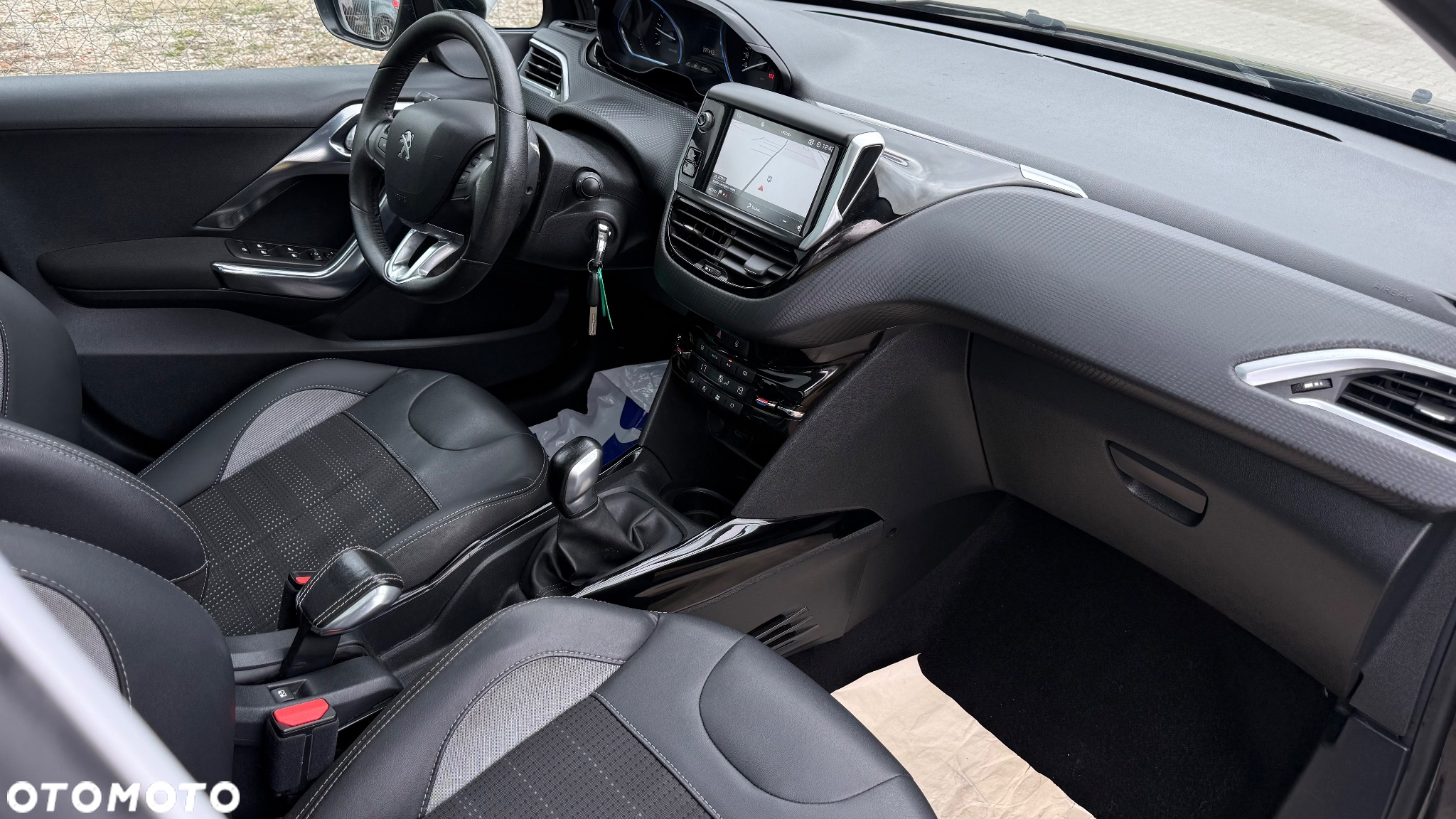Peugeot 2008 1.6 BlueHDi Allure - 7