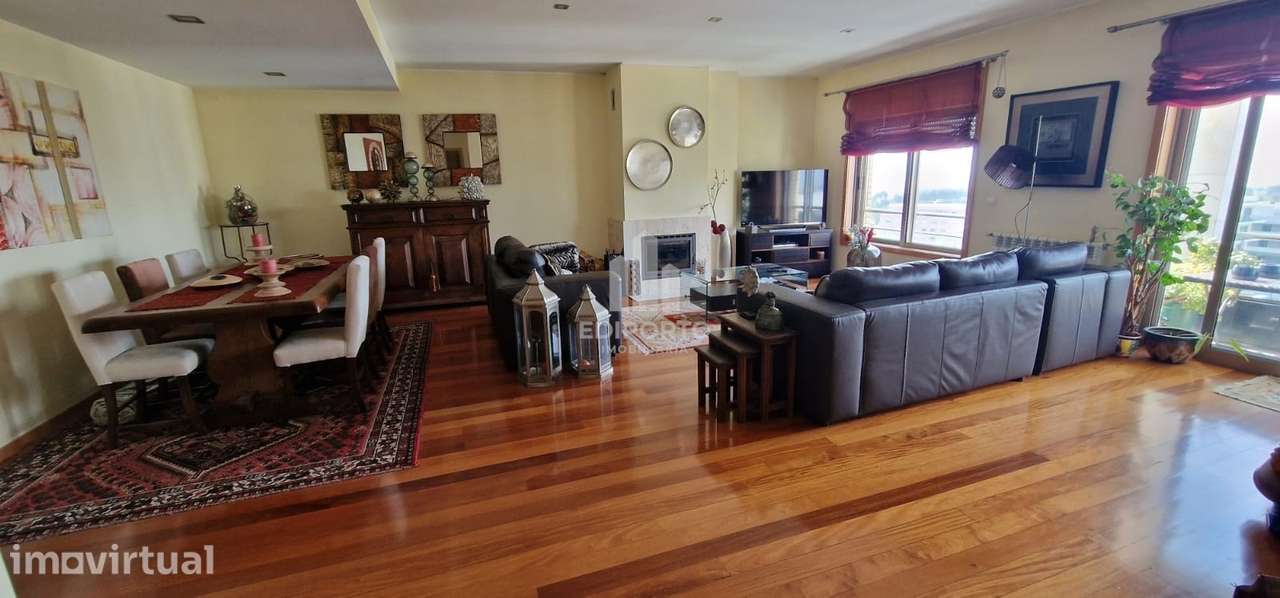 Apartamento T5 , último piso, centro de Vila Nova de Gaia, junto ao Me - Grande imagem: 4/43