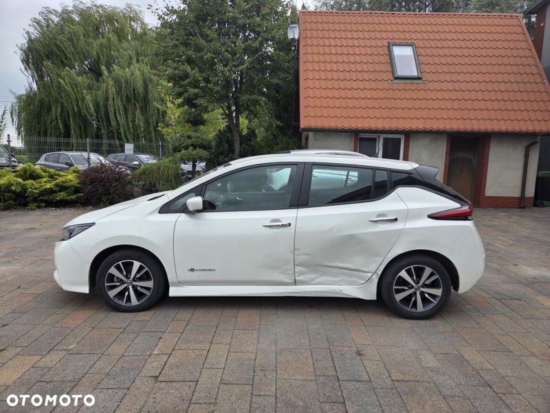 Nissan Leaf 40 kWh 3.ZERO - 3