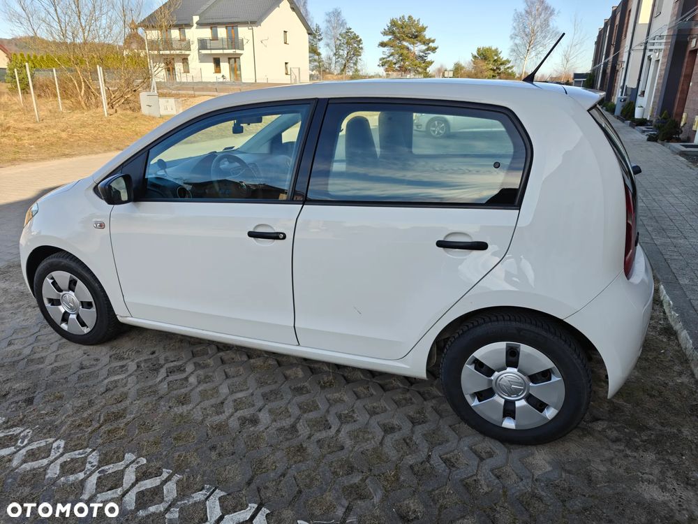 Volkswagen up! - 4