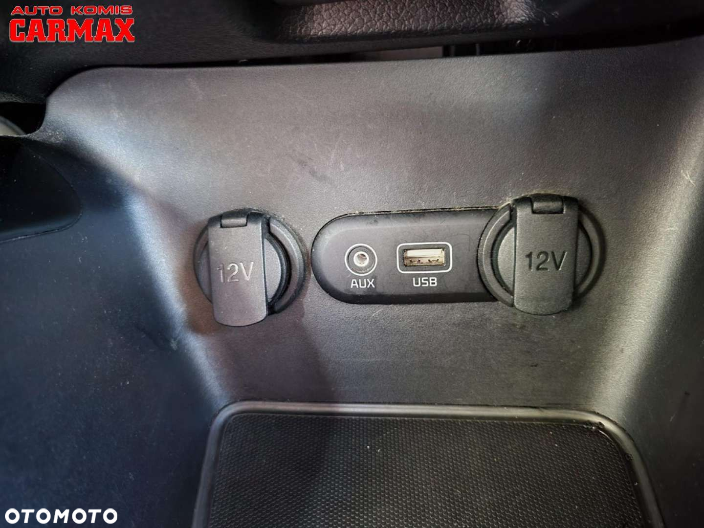 Kia Ceed 1.6 CRDi 136 DCT ISG SW Platinum Edition - 24