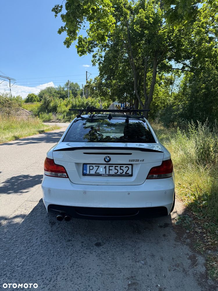 BMW Seria 1 123d - 12