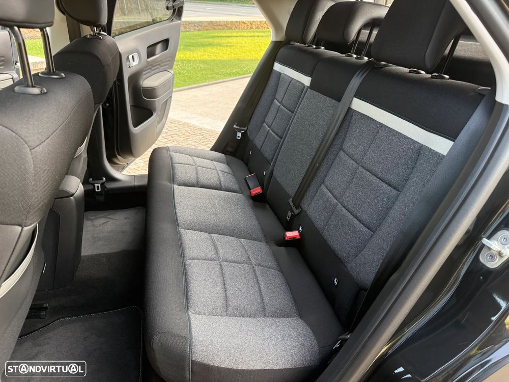 Citroën C4 Cactus 1.2 PureTech Shine - 24
