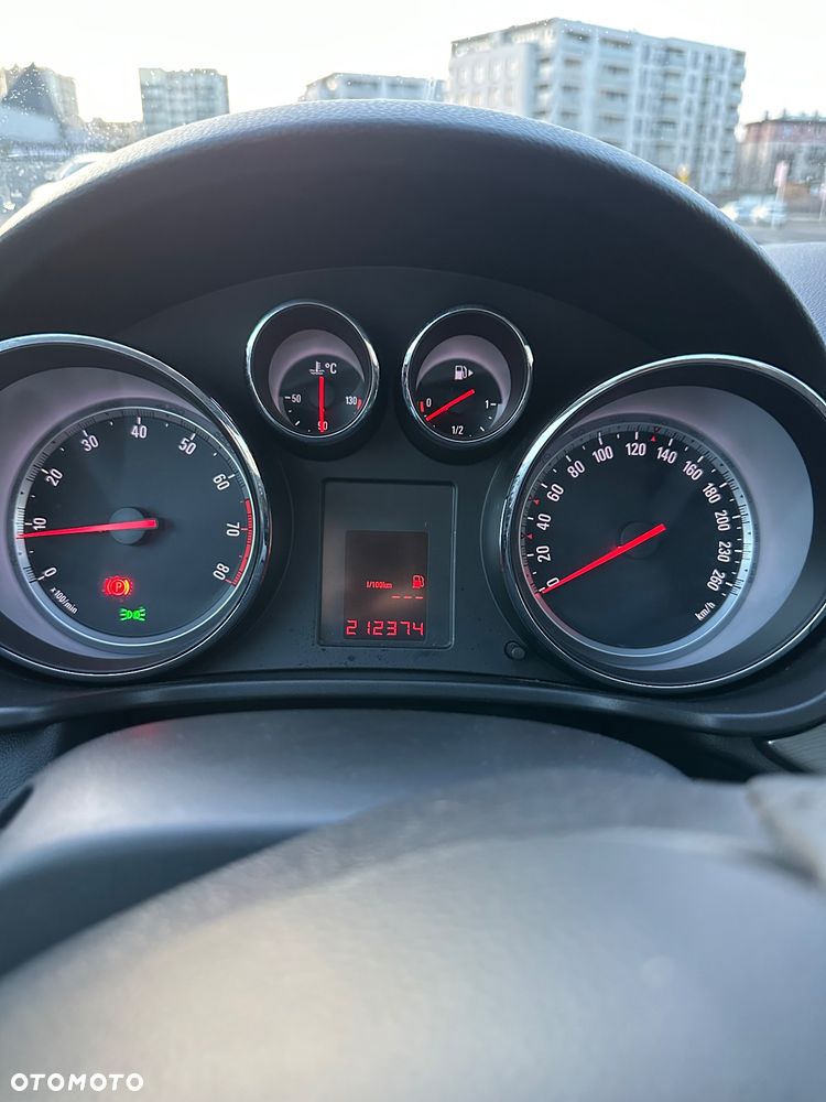 Opel Insignia 1.8 Cosmo - 9