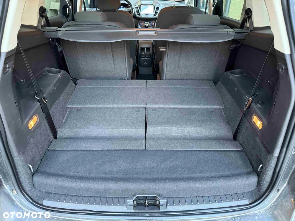 Ford Grand C-MAX - 31