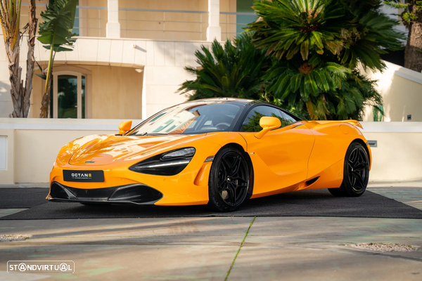 McLaren 720