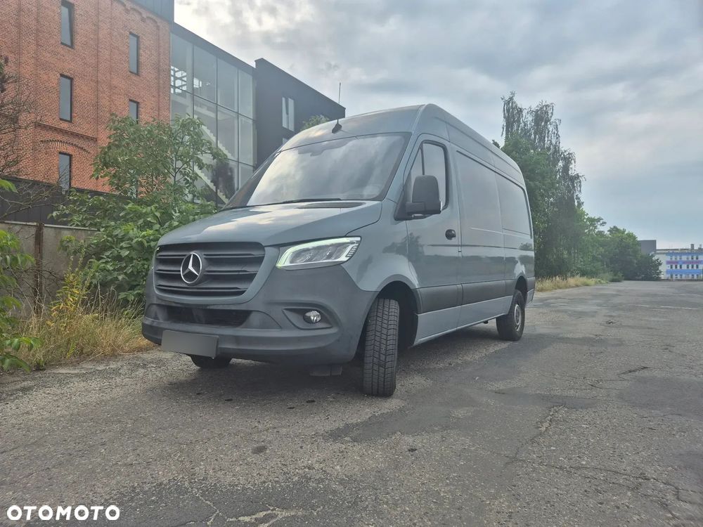 Mercedes-Benz Sprinter - 6