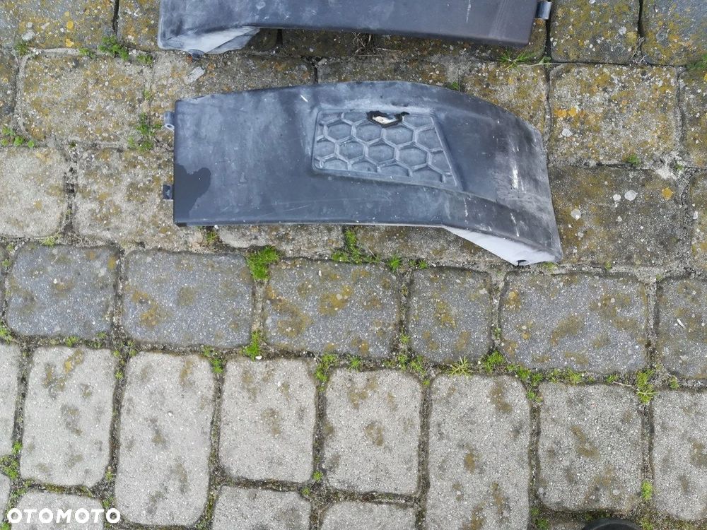 RENAULT RANGE T RAMKA KRATKA LISTWA HALOGEN L / P - 3