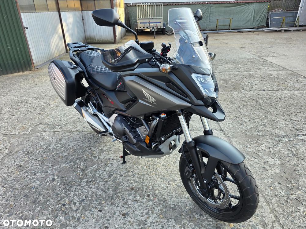 Honda NC - 12