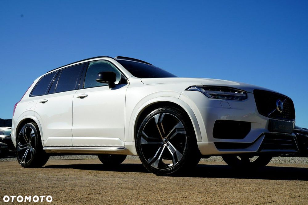Volvo XC 90 - 8