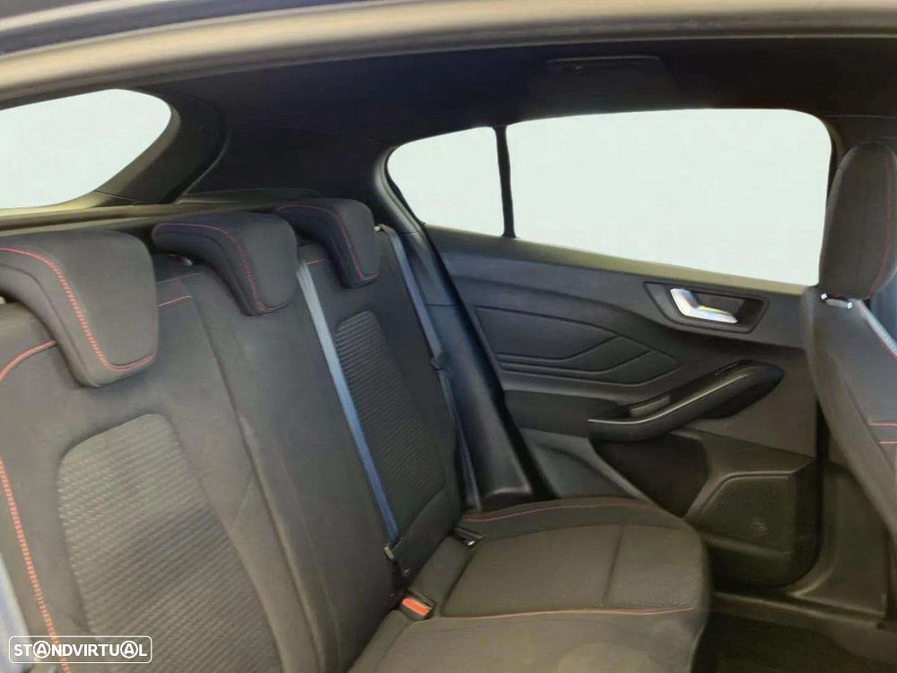 Ford Focus 1.0 EcoBoost MHEV ST-Line - 14