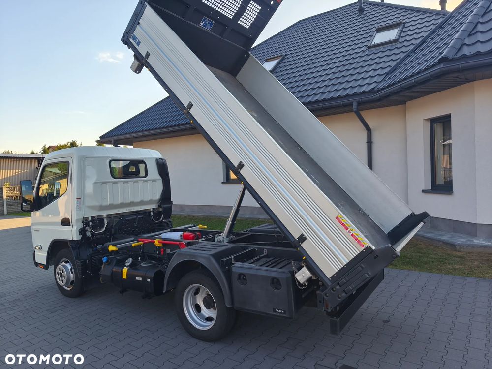 Mitsubishi Fuso Canter - 19