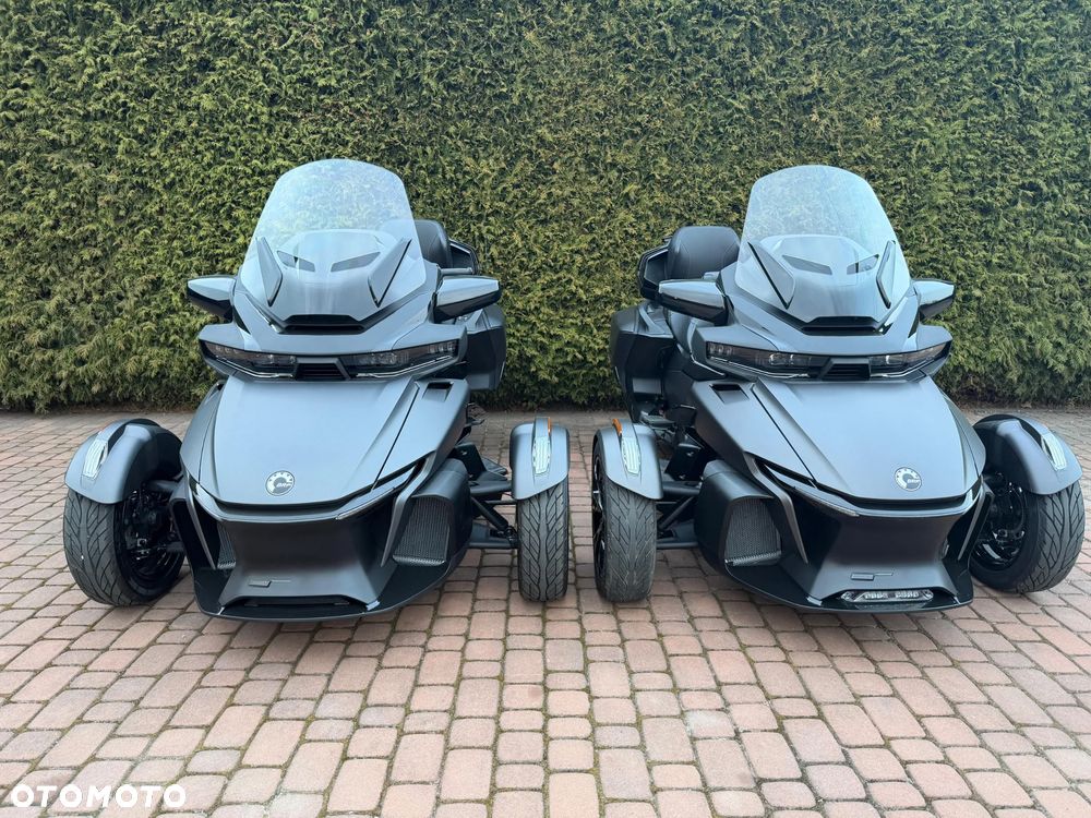 Can-Am Spyder - 8
