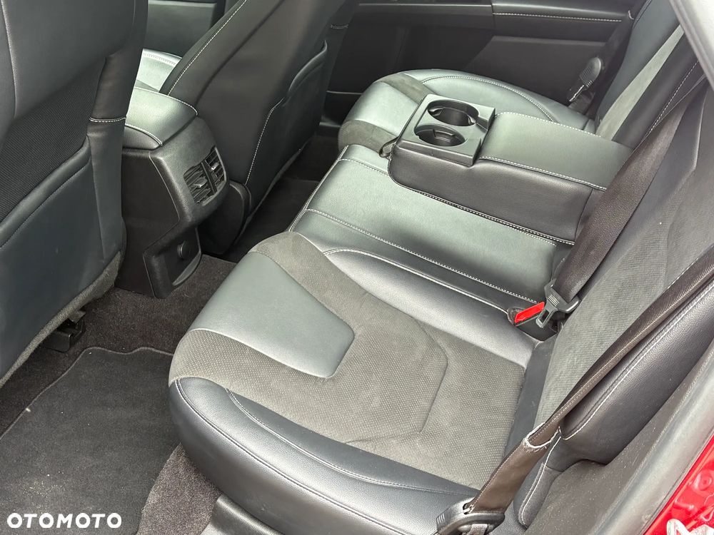 Ford Fusion - 10