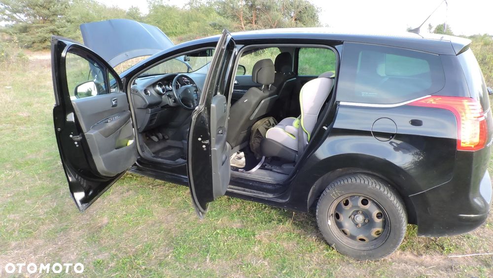 Peugeot 5008 ver-1-6-hdi-family - 11
