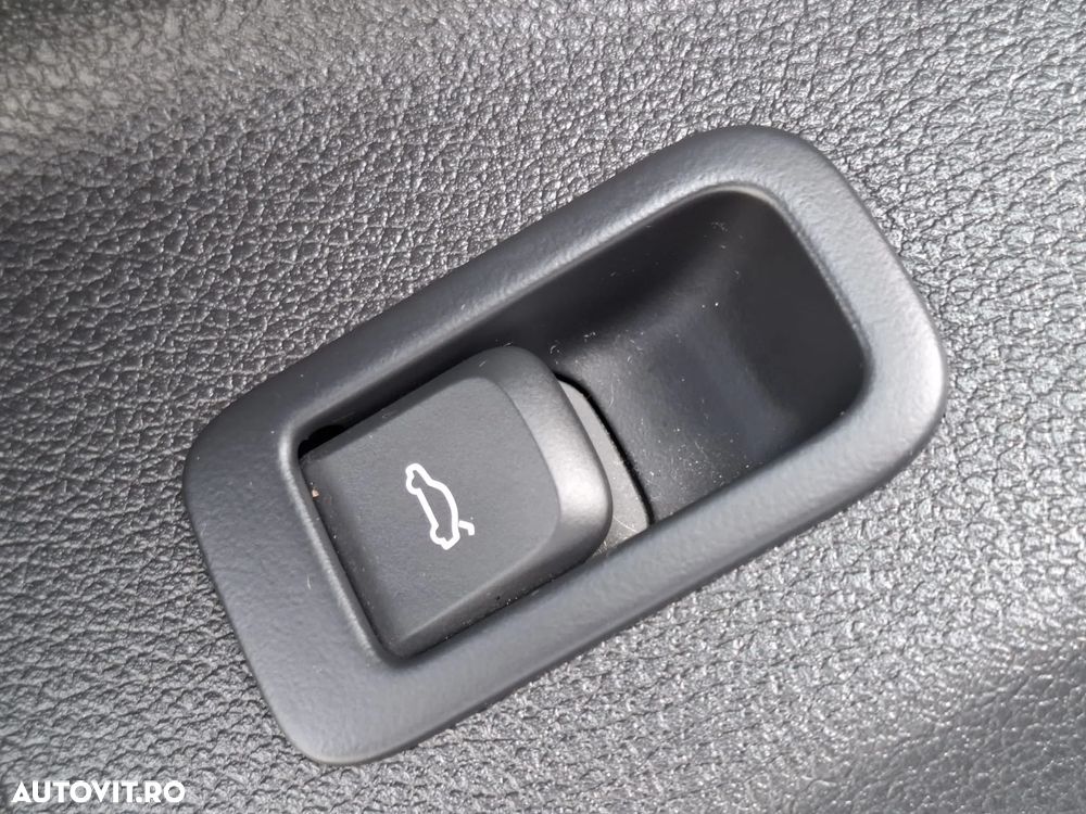 Audi Q2 35 TDI quattro S tronic advanced - 8