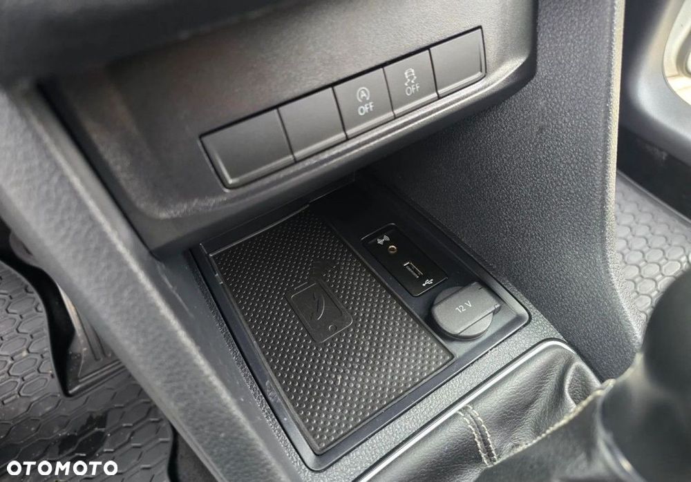 Volkswagen Caddy - 33