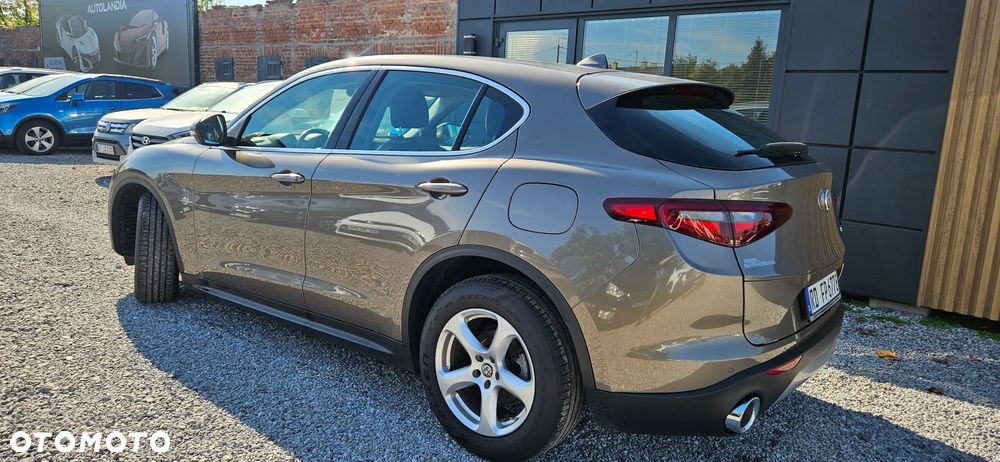 Alfa Romeo Stelvio 2.2 16V AT8 Executive - 11