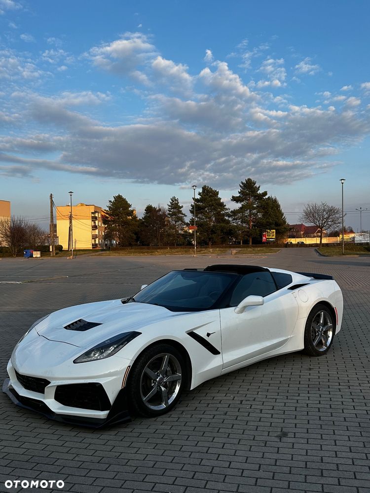 Chevrolet Corvette - 13