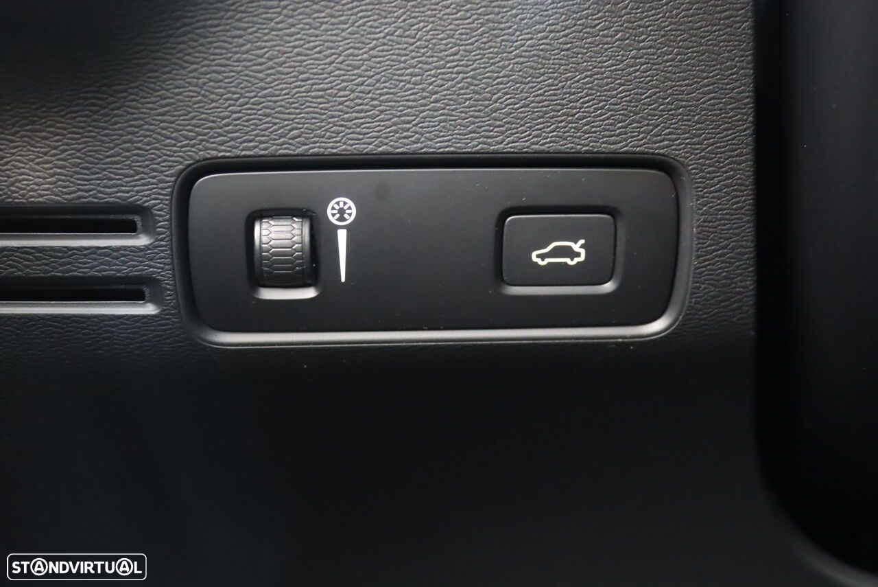 Volvo XC 40 1.5 T2 Momentum - 17