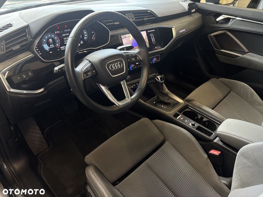 Audi Q3 Sportback 40 TFSI Quattro S-Line S tronic - 17