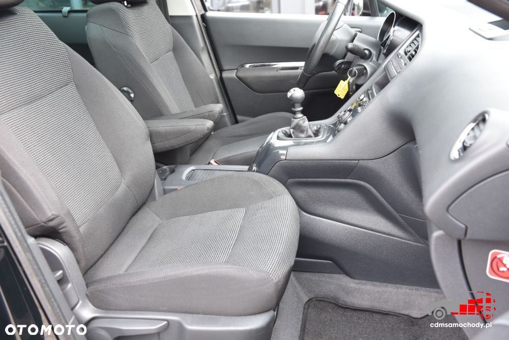Peugeot 5008 - 23
