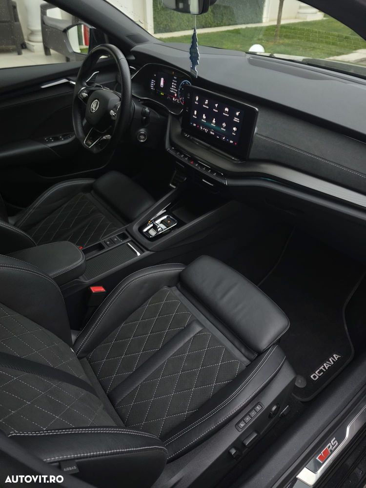 Skoda Octavia 2.0 TDI DSG RS Plus - 14