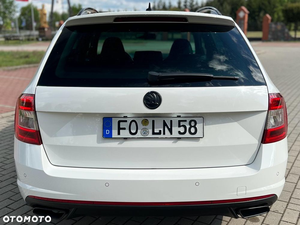 Skoda Octavia 2.0 TDI DSG RS - 15