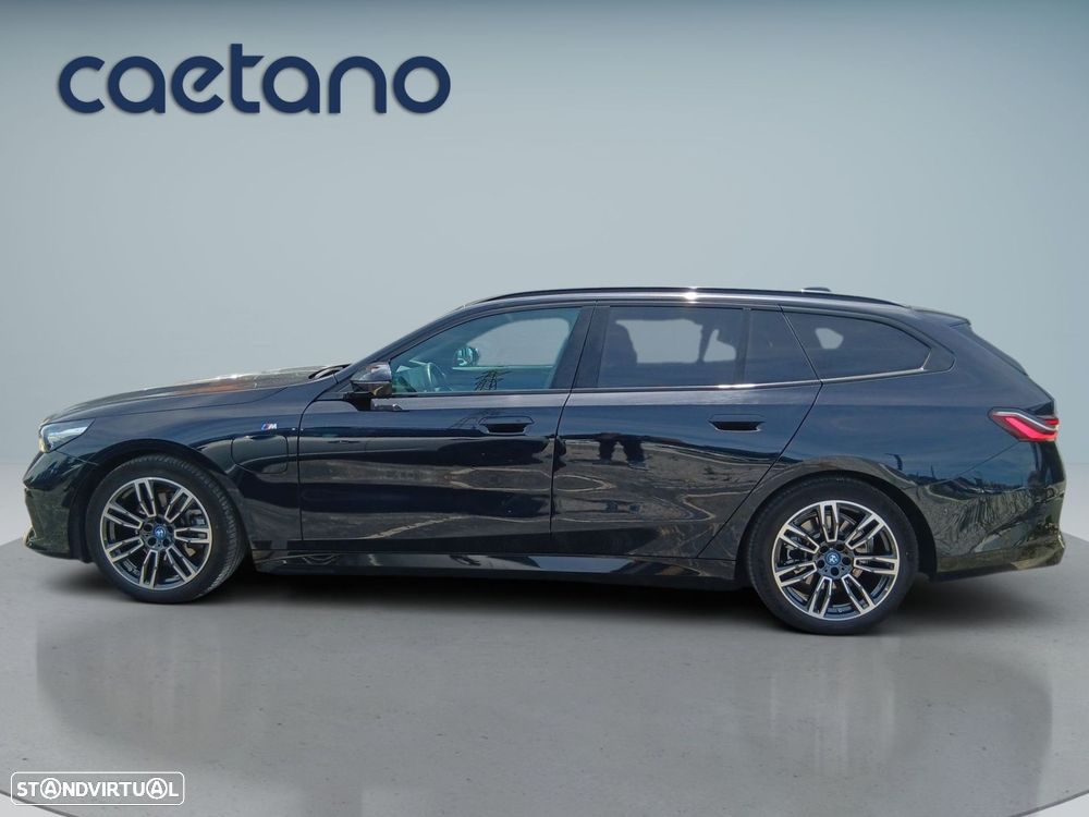 BMW 530 e Pack Desportivo M - 5