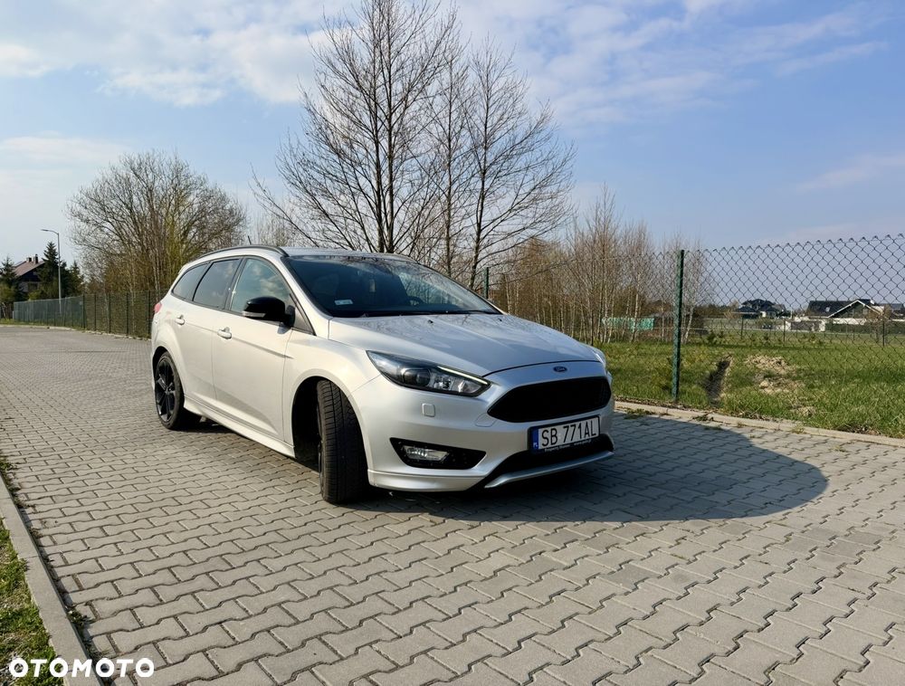 Ford Focus 1.5 TDCi ST-Line PowerShift - 4
