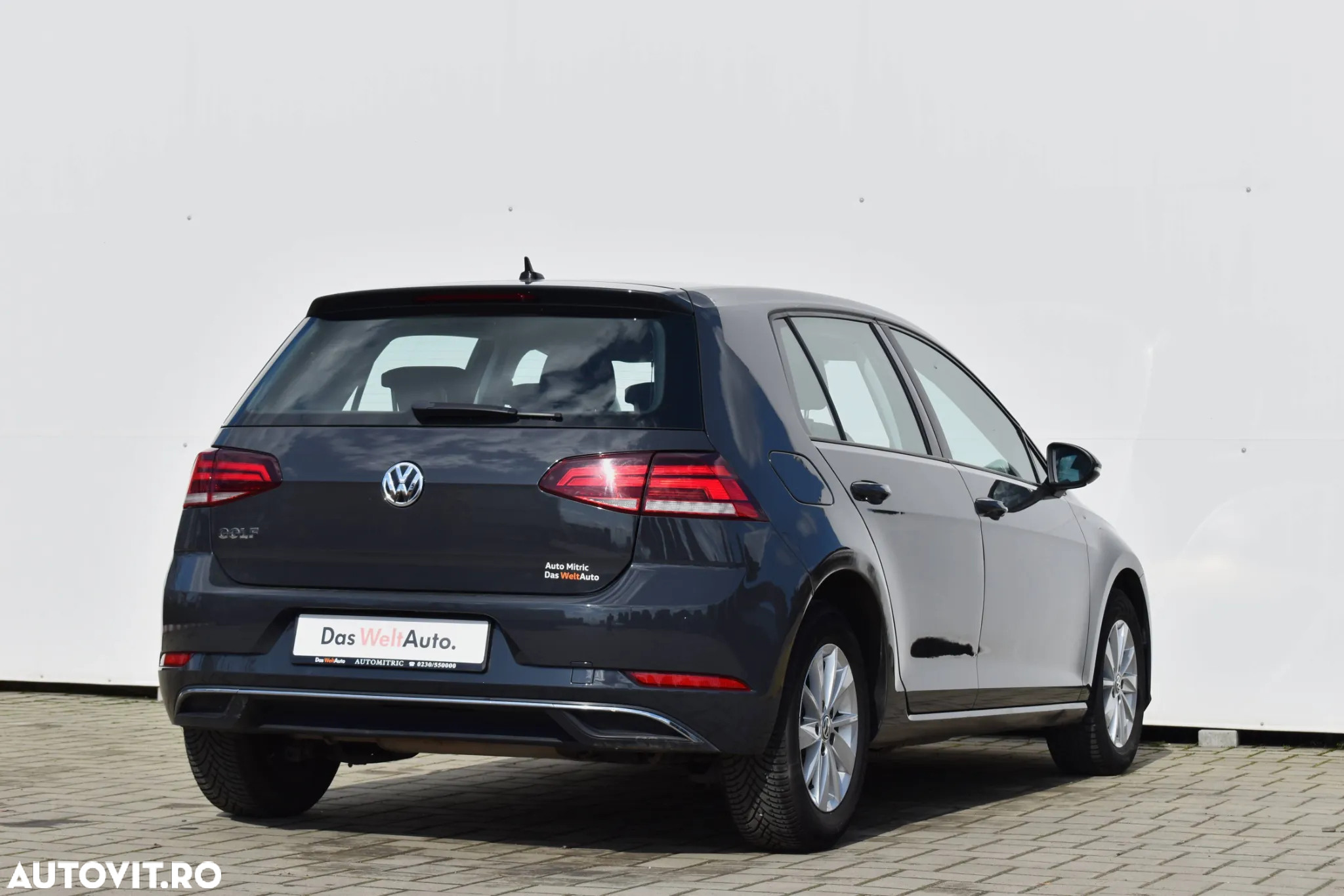 Volkswagen Golf 1.6 TDI Comfortline - 3