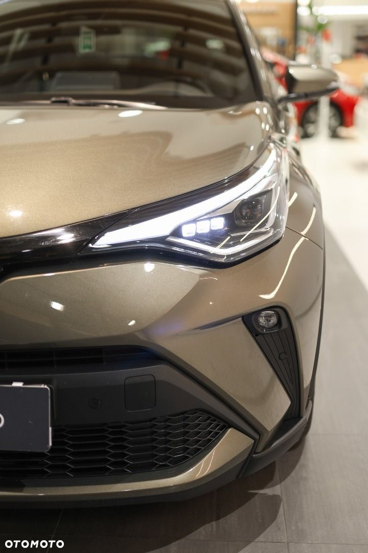 Toyota C-HR - 12