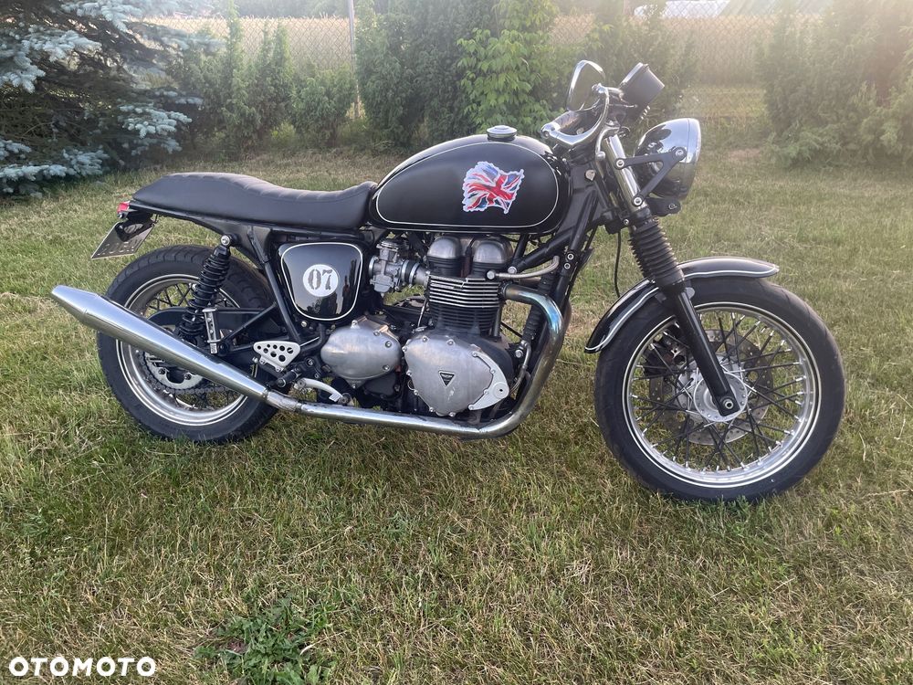Triumph Thruxton - 1