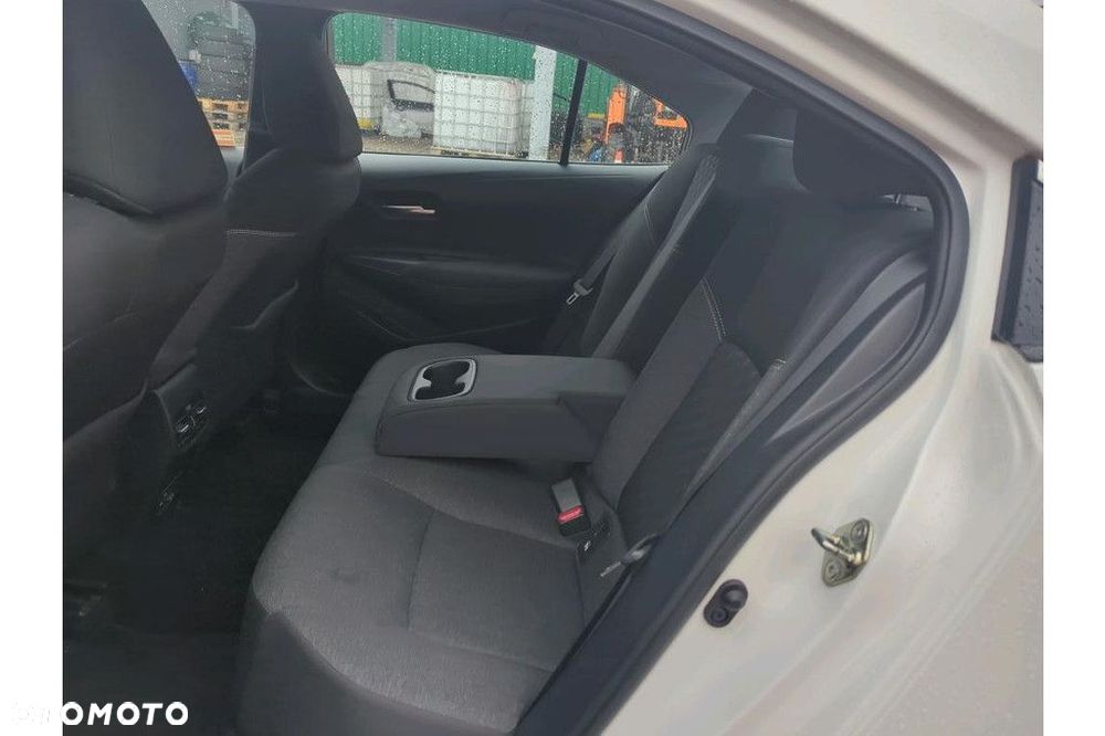 Toyota Corolla - 7
