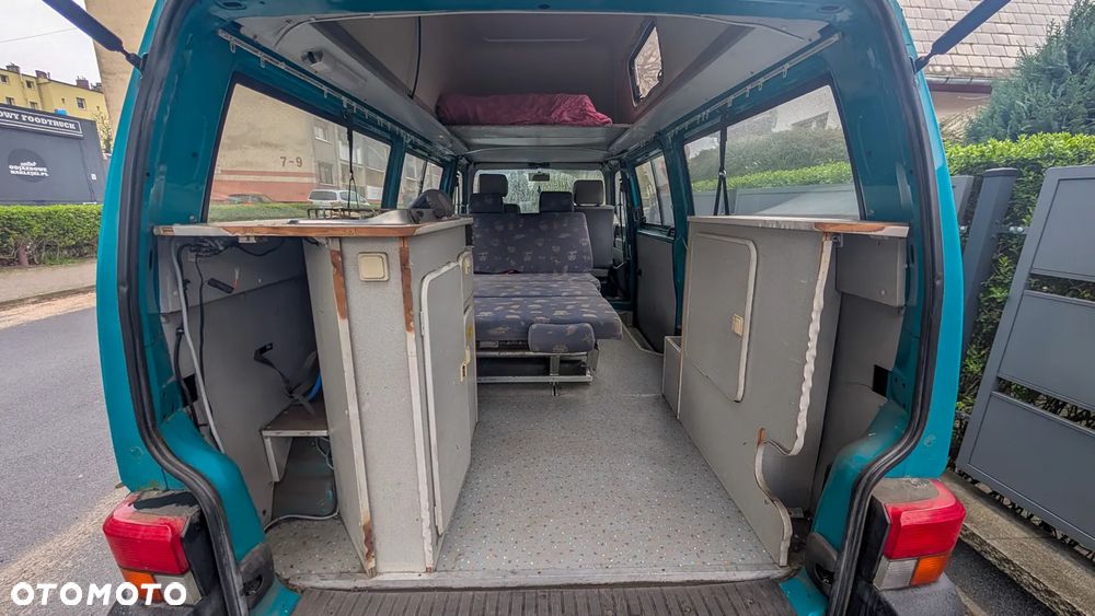 Volkswagen Multivan Standard - 10