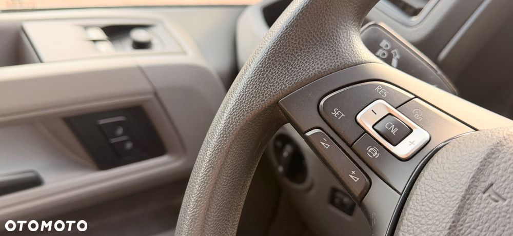 Volkswagen CRAFTER - 14