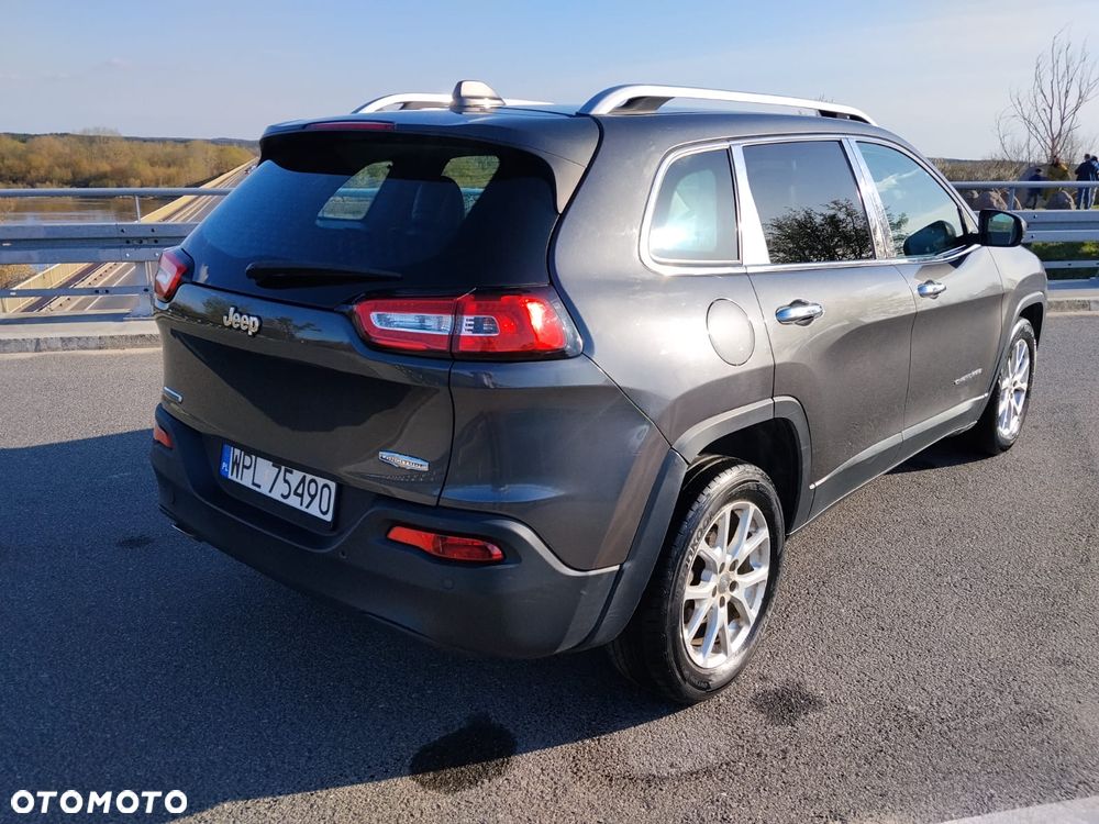 Jeep Cherokee 2.0 MJD 4x2 Longitude - 3