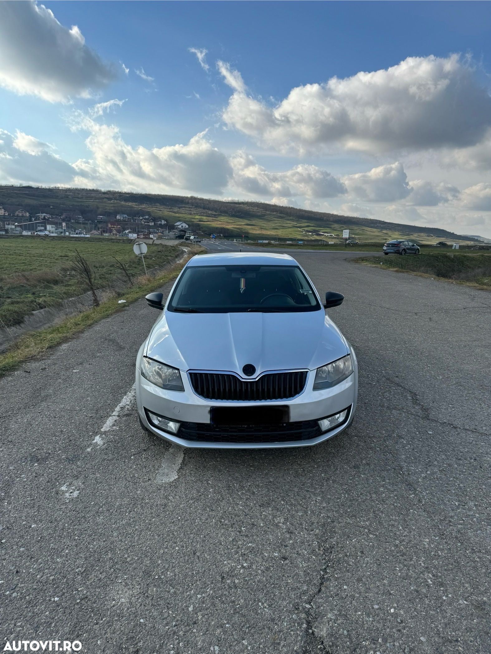Skoda Octavia 2.0 TDI AMBITION DSG - 1