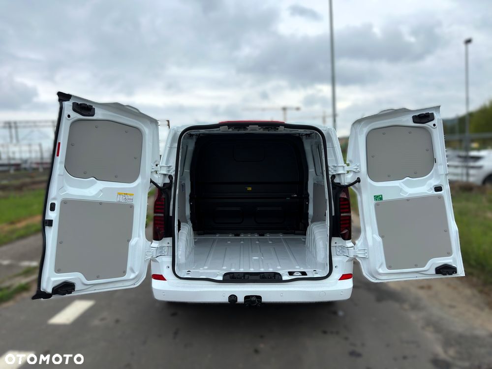 Volkswagen Transporter T7 - 8