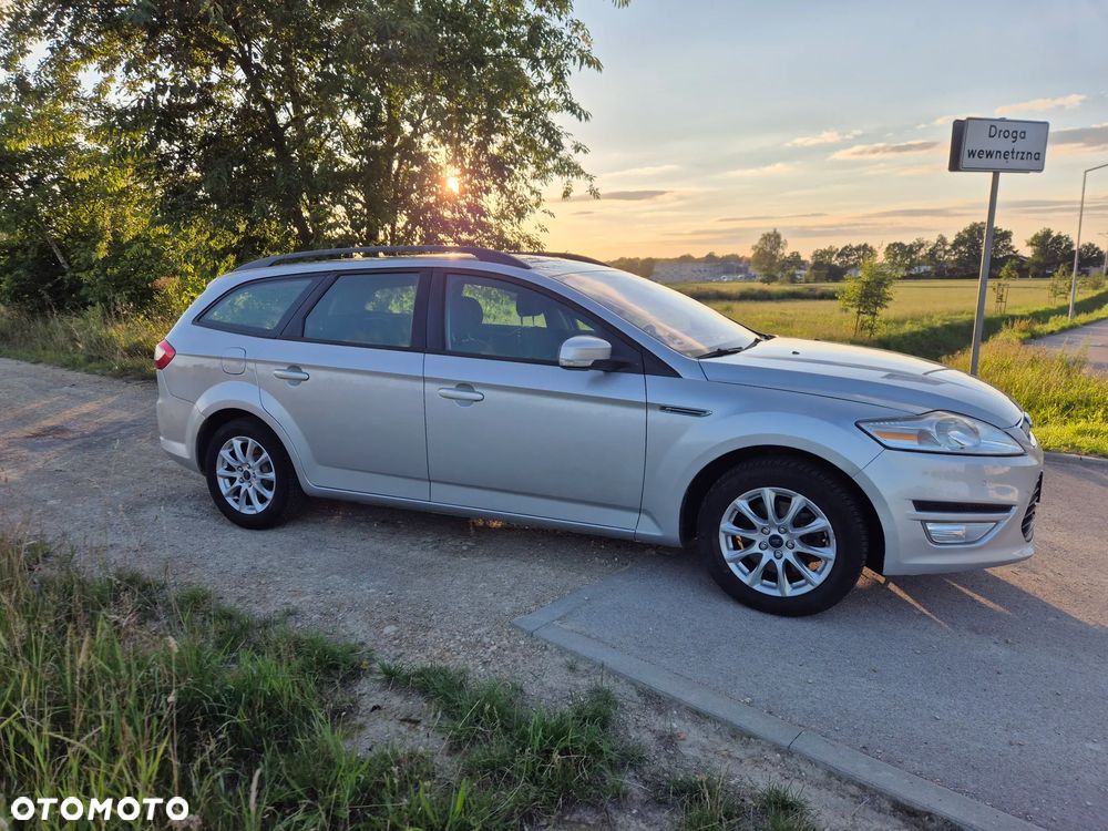 Ford Mondeo 1.8 TDCi Ambiente - 11