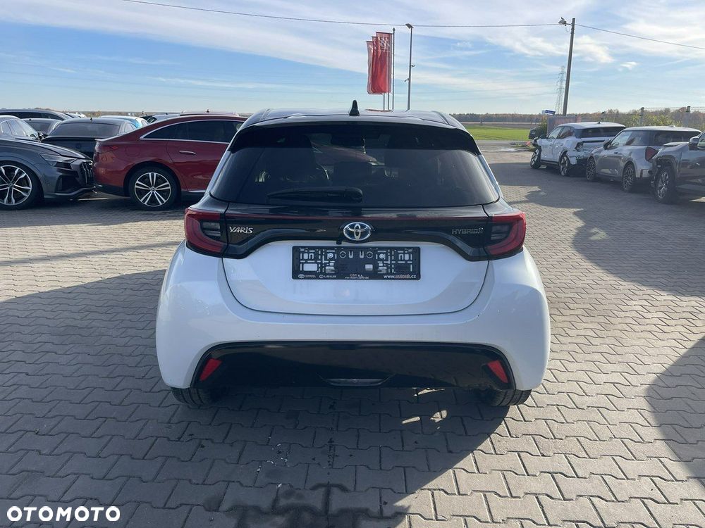 Toyota Yaris - 5