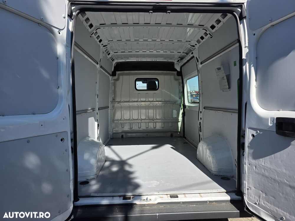 Ford Transit - 8