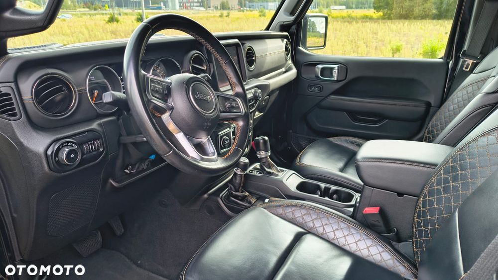 Jeep Wrangler - 22