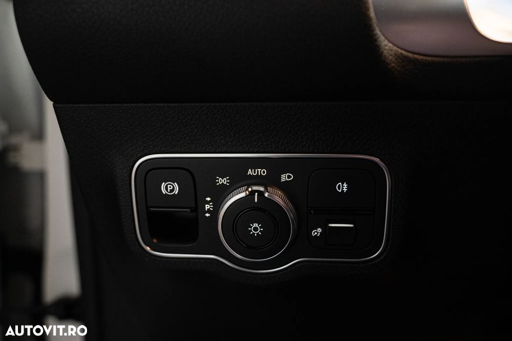 Mercedes-Benz GLB 220 d 8G-DCT AMG Line - 27