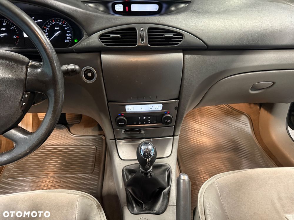 Renault Laguna - 21