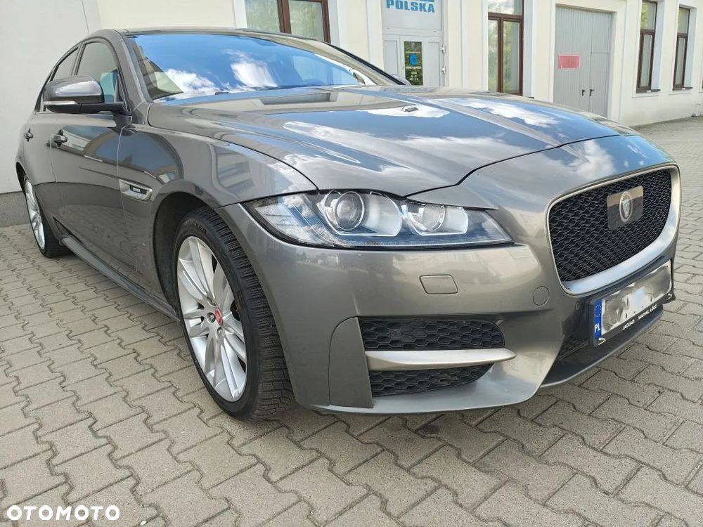 Jaguar XF 2.0 i4D AWD R-Sport - 17
