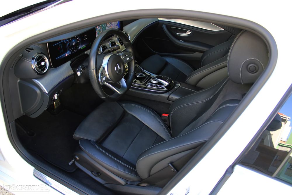 Mercedes-Benz E 300 de 4Matic 9G-TRONIC AMG Line - 23